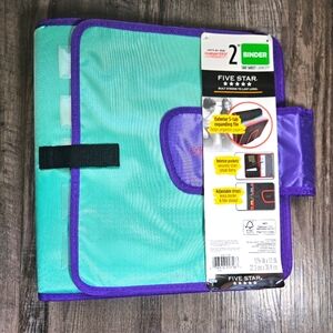 Five Star 2' binder baby blue with purple